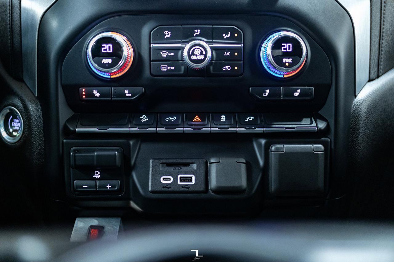 2022 GMC Sierra 3500HD 4x4 Crew Cab SLT Deck Leather BCam Red Deer AB