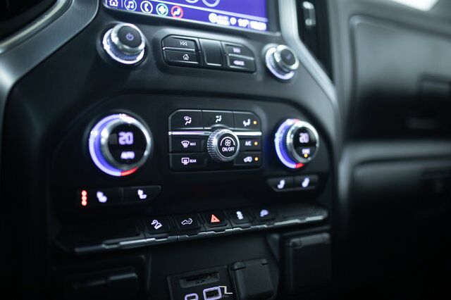 2022 GMC Sierra 3500HD 4x4 Crew Cab SLT Deck Leather BCam Red Deer AB