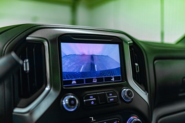 2022 GMC Sierra 3500HD 4x4 Crew Cab SLT Deck Leather BCam Red Deer AB