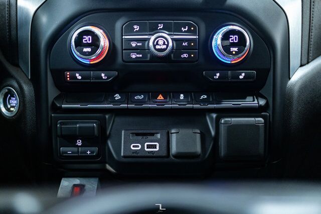 2022 GMC Sierra 3500HD 4x4 Crew Cab SLT Deck Leather BCam Red Deer AB