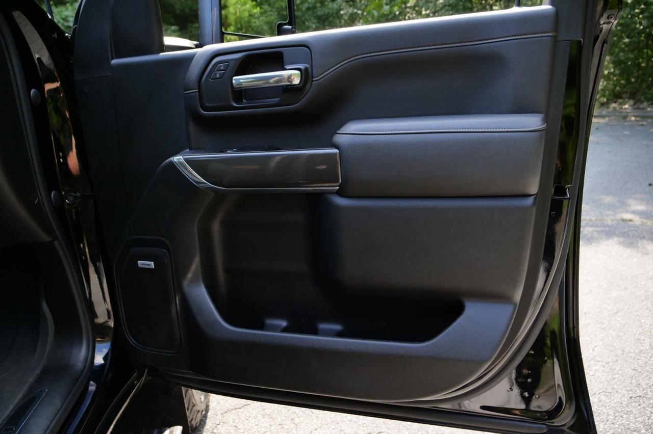 2022 GMC Sierra 3500HD AT4 4x4 / Duramax Turbo Diesel / Technology Package! Lincolnton NC