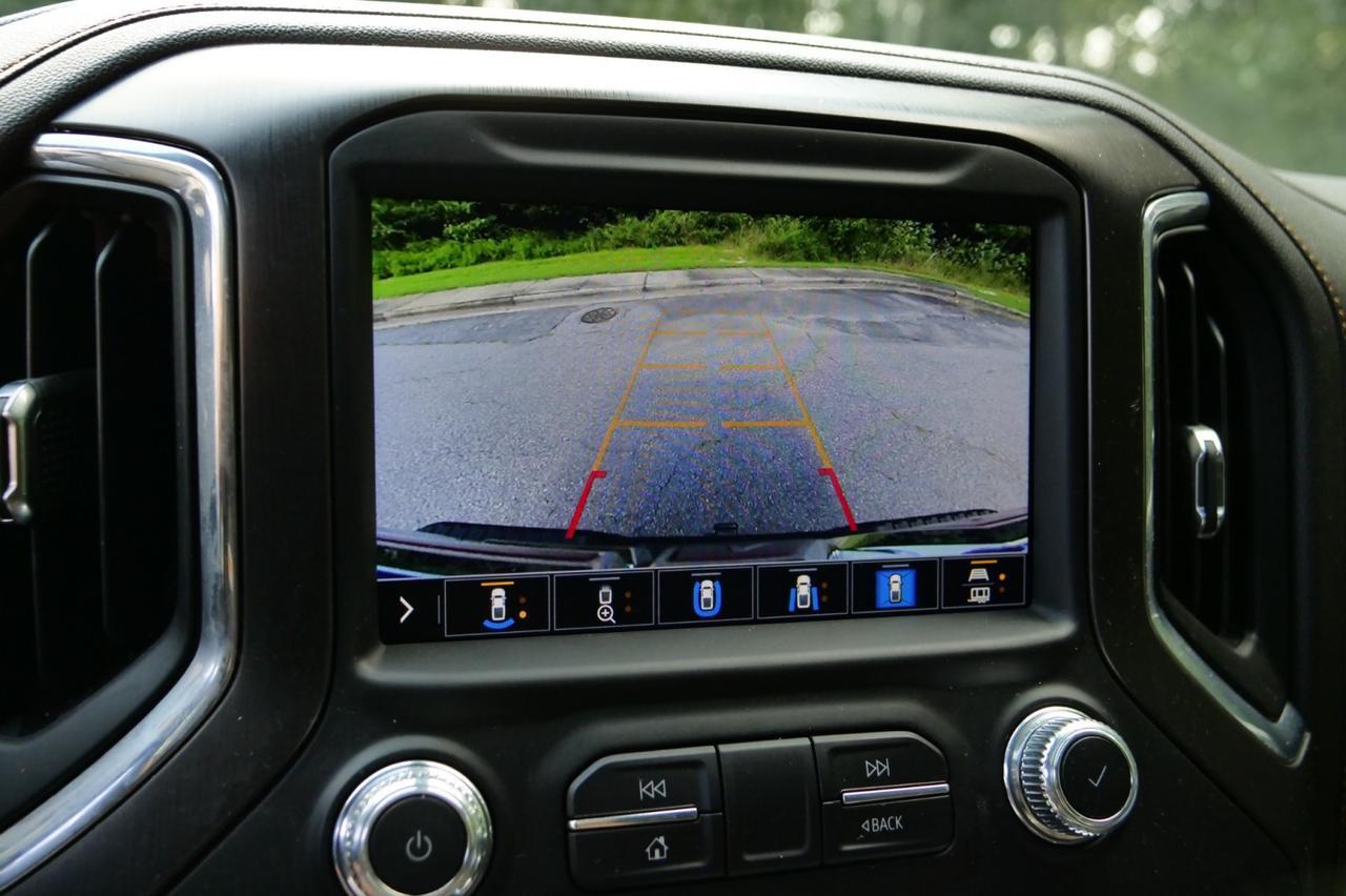 2022 GMC Sierra 3500HD AT4 4x4 / Duramax Turbo Diesel / Technology Package! Lincolnton NC