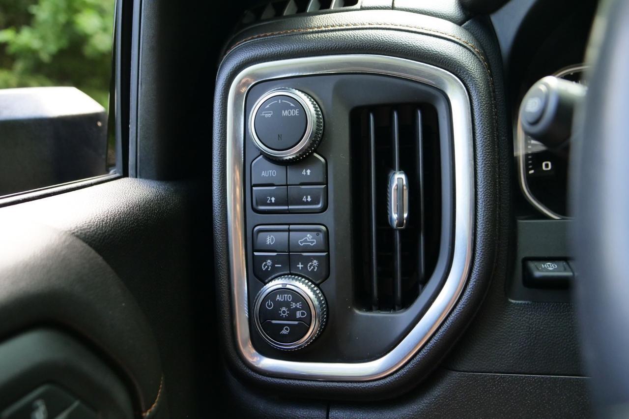 2022 GMC Sierra 3500HD AT4 4x4 / Duramax Turbo Diesel / Technology Package! Lincolnton NC
