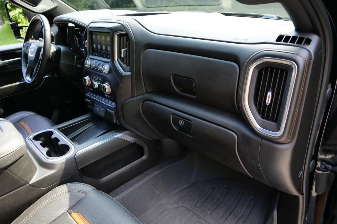 2022 GMC Sierra 3500HD AT4 4x4 / Duramax Turbo Diesel / Technology Package! Lincolnton NC