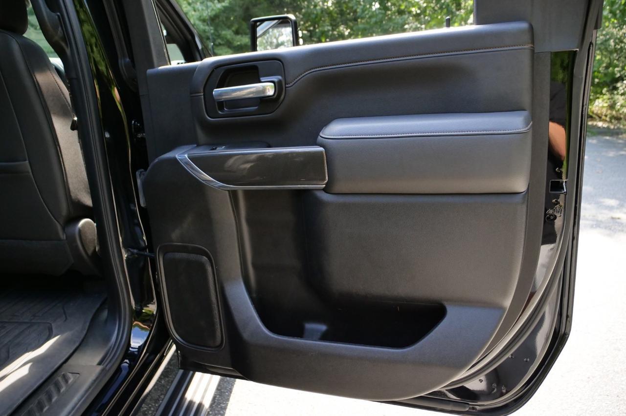 2022 GMC Sierra 3500HD AT4 4x4 / Duramax Turbo Diesel / Technology Package! Lincolnton NC