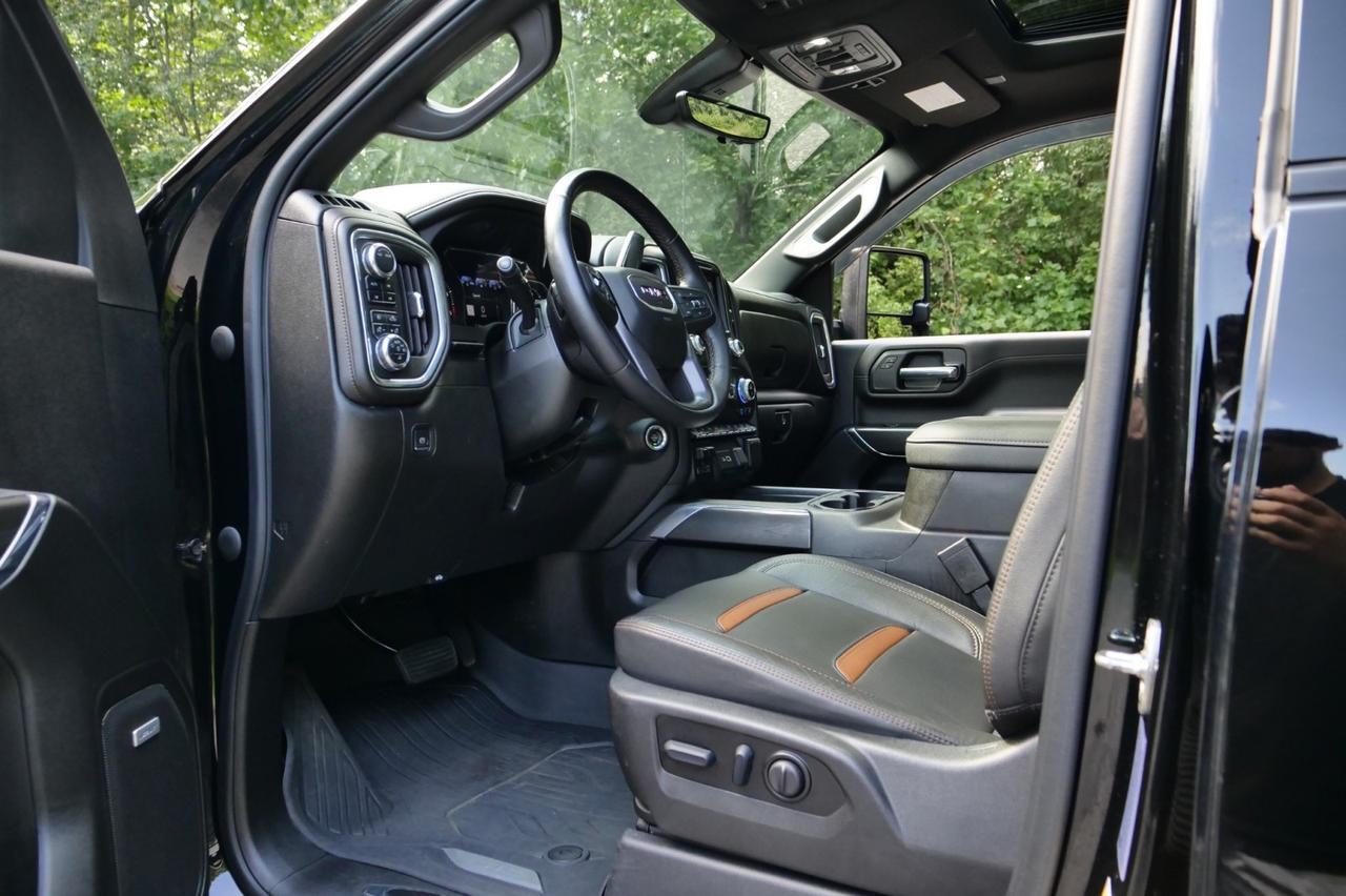2022 GMC Sierra 3500HD AT4 4x4 / Duramax Turbo Diesel / Technology Package! Lincolnton NC