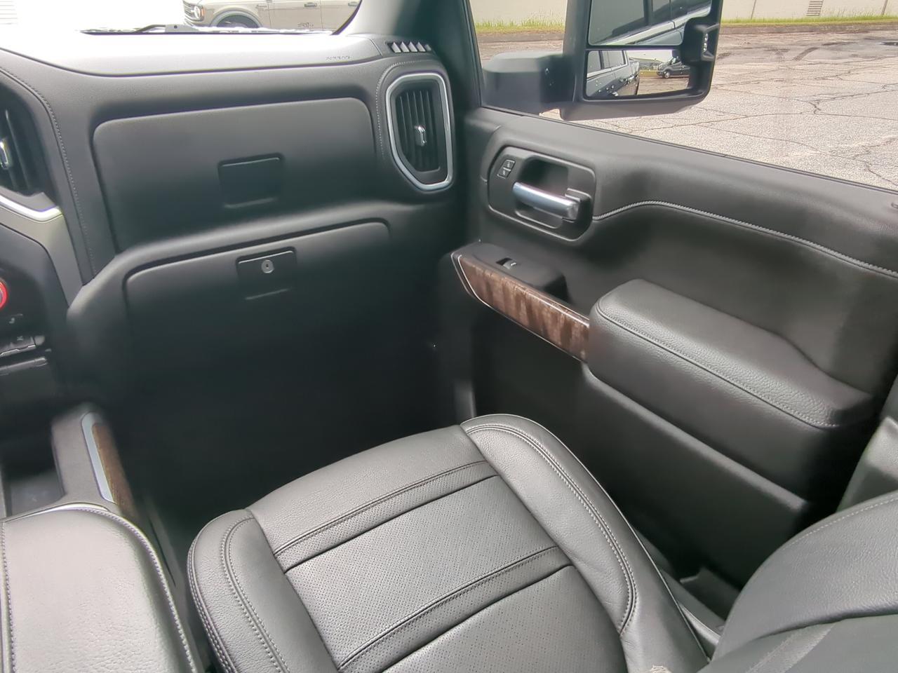 2022 GMC Sierra 3500HD Denali Appleton WI