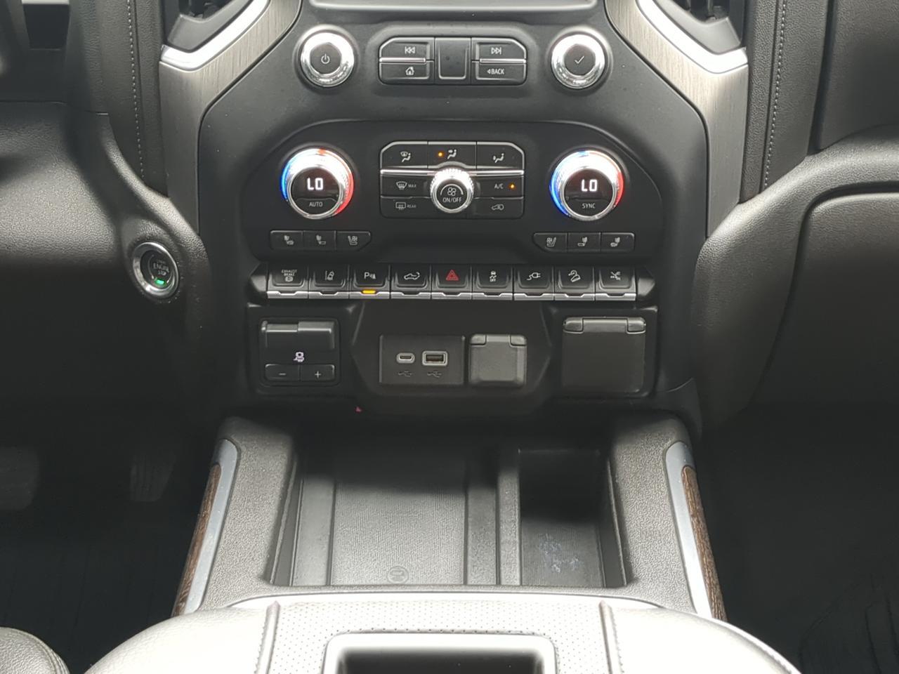 2022 GMC Sierra 3500HD Denali Appleton WI