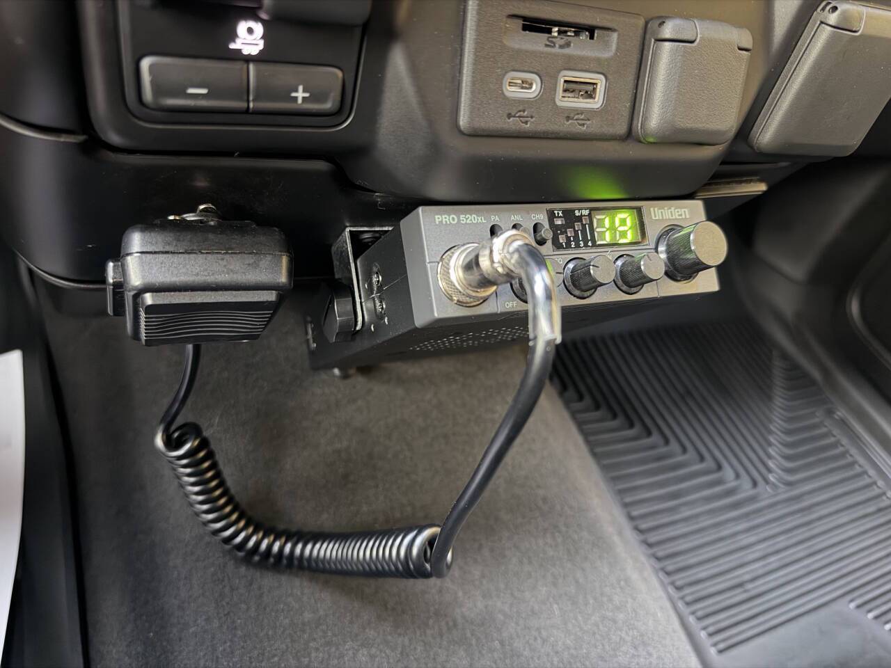 2022 GMC Sierra 3500HD SLT 4x4 4dr Crew Cab LB DRW Eldridge IA