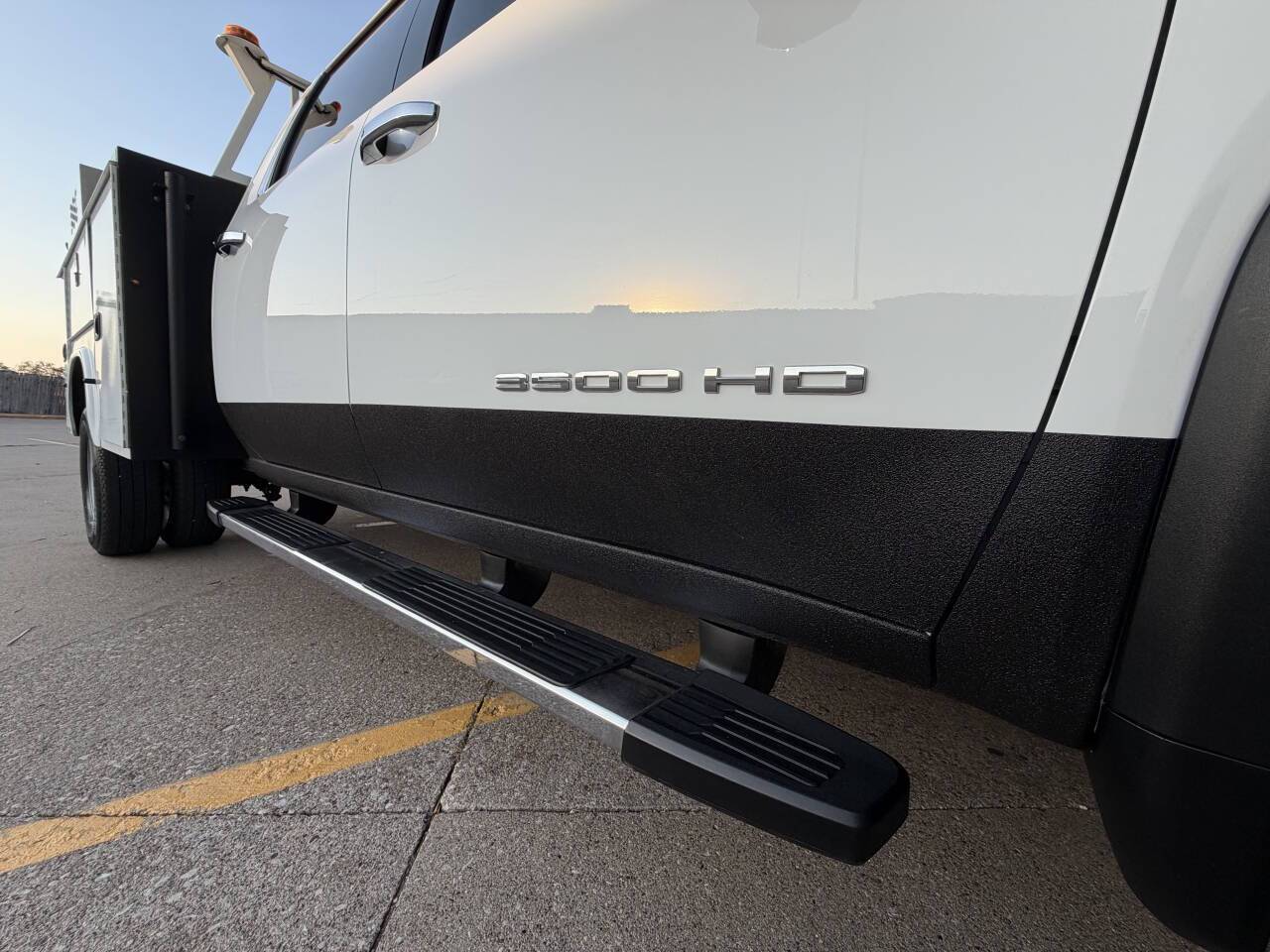 2022 GMC Sierra 3500HD SLT 4x4 4dr Crew Cab LB DRW Eldridge IA