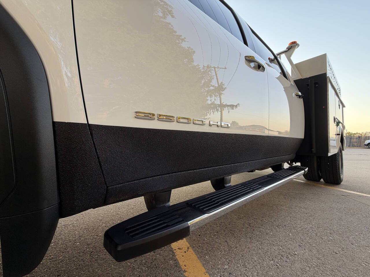 2022 GMC Sierra 3500HD SLT 4x4 4dr Crew Cab LB DRW Eldridge IA