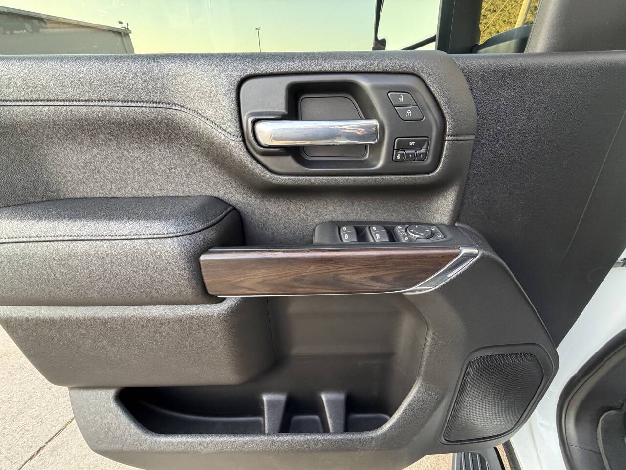 2022 GMC Sierra 3500HD SLT 4x4 4dr Crew Cab LB DRW Eldridge IA