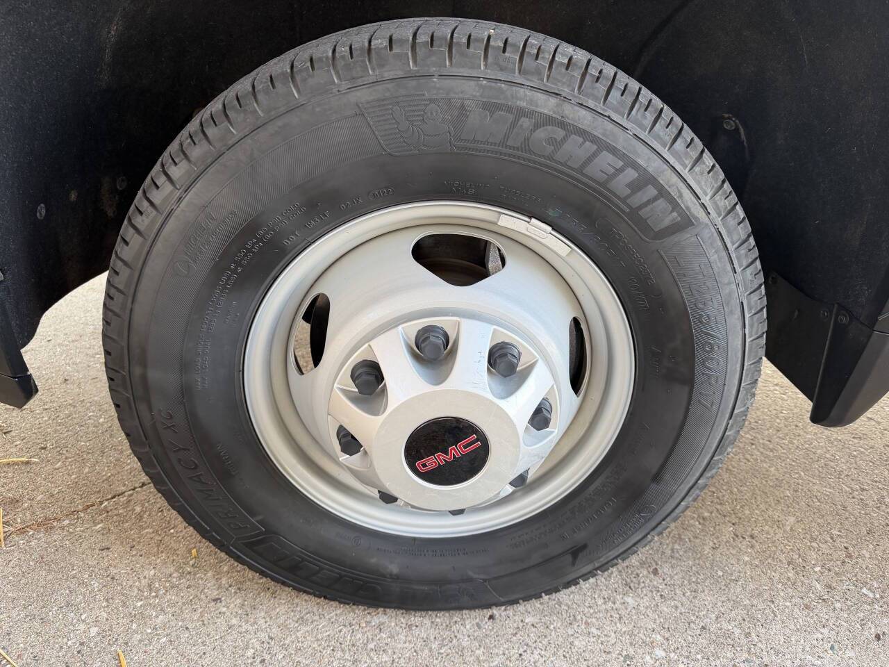 2022 GMC Sierra 3500HD SLT 4x4 4dr Crew Cab LB DRW Eldridge IA