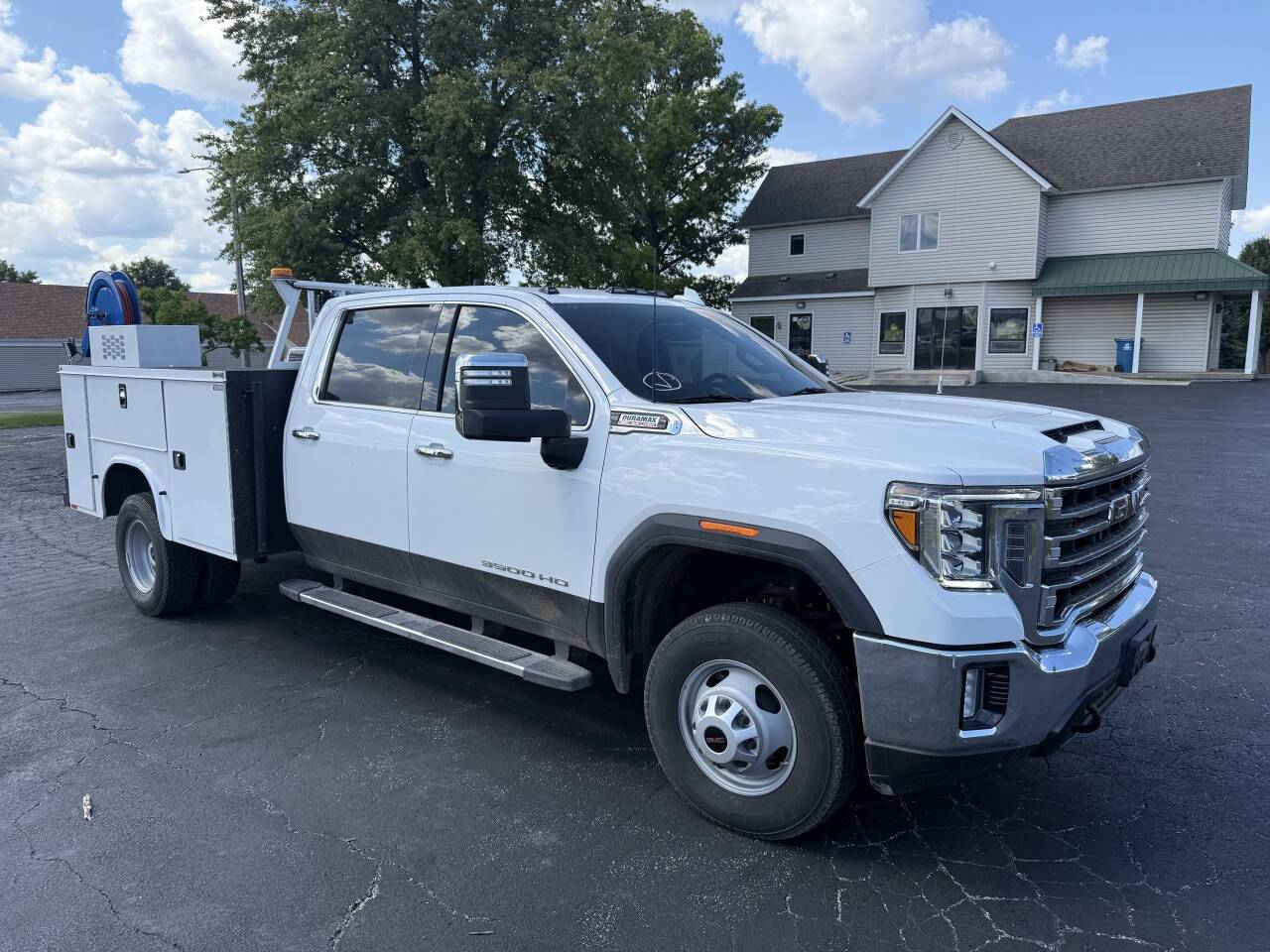 2022 GMC Sierra 3500HD SLT 4x4 4dr Crew Cab LB DRW Eldridge IA