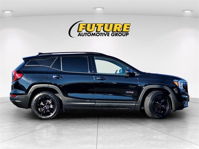 2022 GMC Terrain AT4