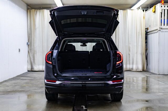 2022 GMC Terrain AWD Denali Leather Roof Nav Red Deer AB