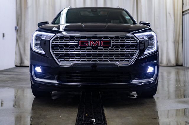2022 GMC Terrain AWD Denali Leather Roof Nav Red Deer AB