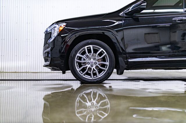 2022 GMC Terrain AWD Denali Leather Roof Nav Red Deer AB