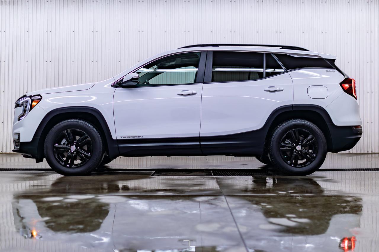 2022 GMC Terrain AWD SLE Nav Roof BCam Red Deer AB