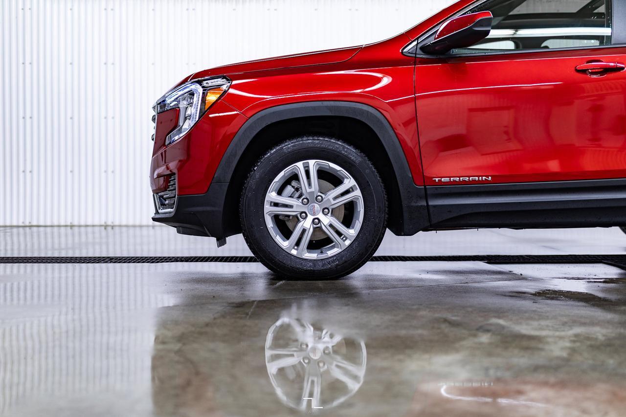 2022 GMC Terrain AWD SLE Nav Roof BCam Red Deer AB
