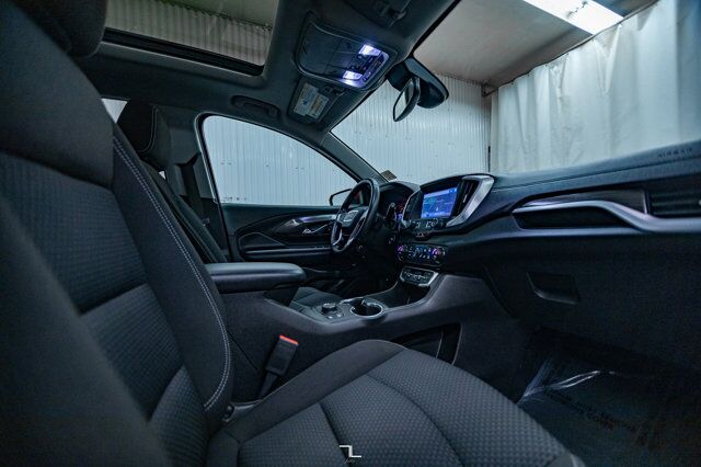 2022 GMC Terrain AWD SLE Nav Roof BCam Red Deer AB