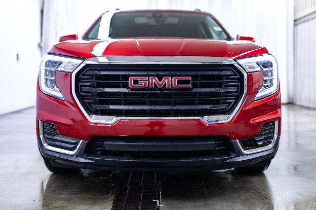 2022 GMC Terrain AWD SLE Nav Roof BCam Red Deer AB