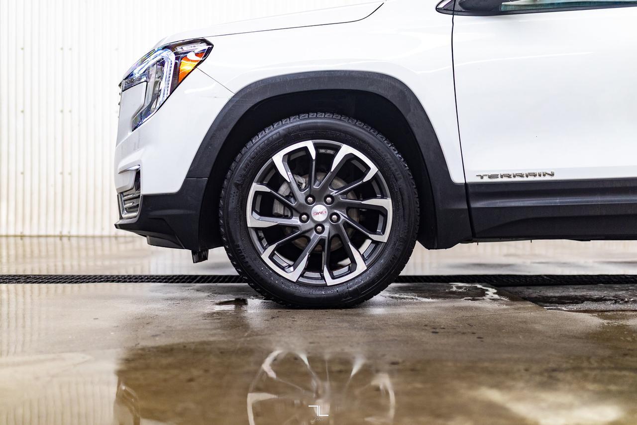 2022 GMC Terrain AWD SLT Leather Roof Nav BCam Red Deer AB