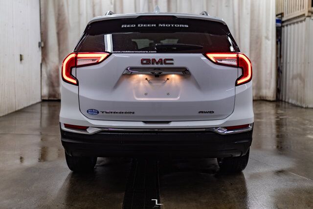 2022 GMC Terrain AWD SLT Leather Roof Nav BCam Red Deer AB