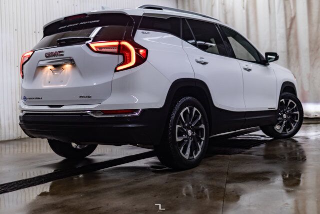 2022 GMC Terrain AWD SLT Leather Roof Nav BCam Red Deer AB
