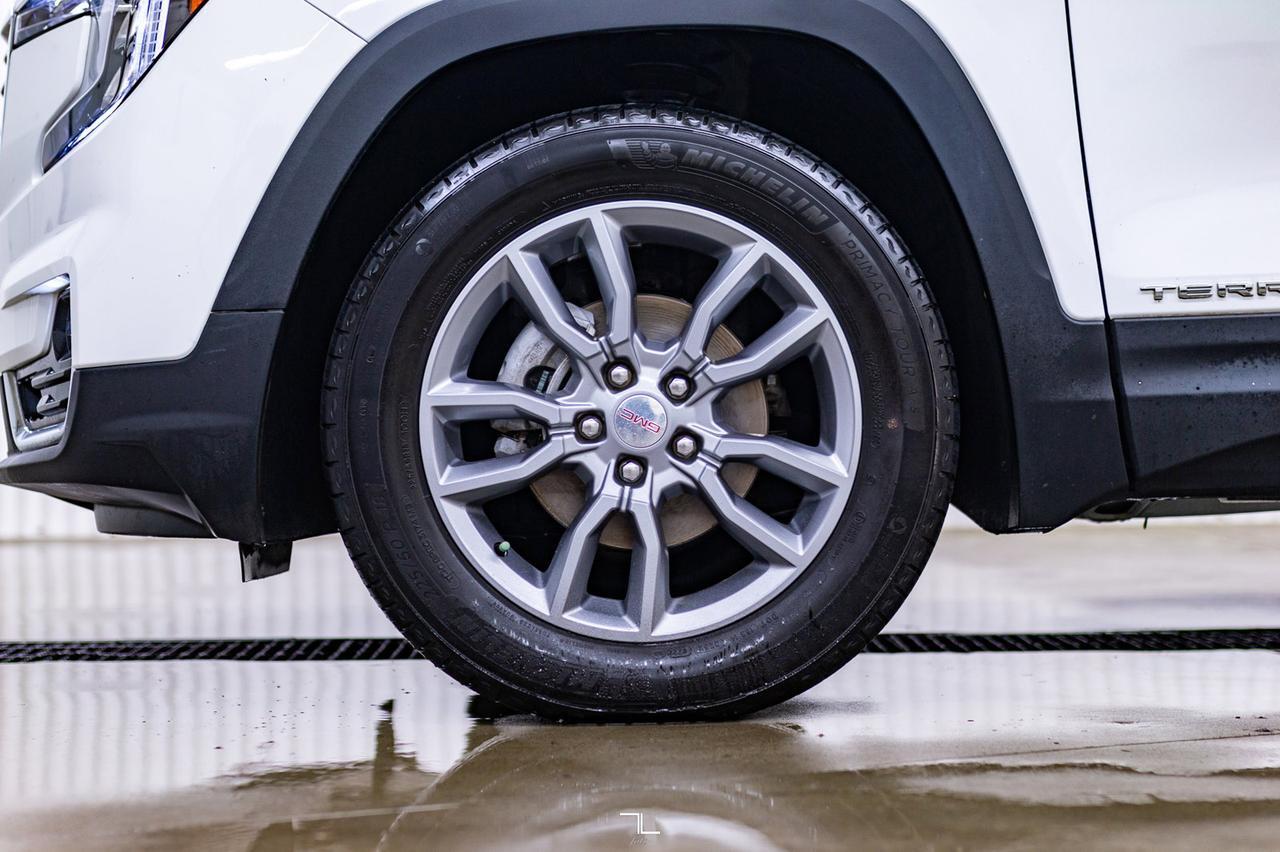 2022 GMC Terrain AWD SLT Leather Roof Nav BCam Red Deer AB