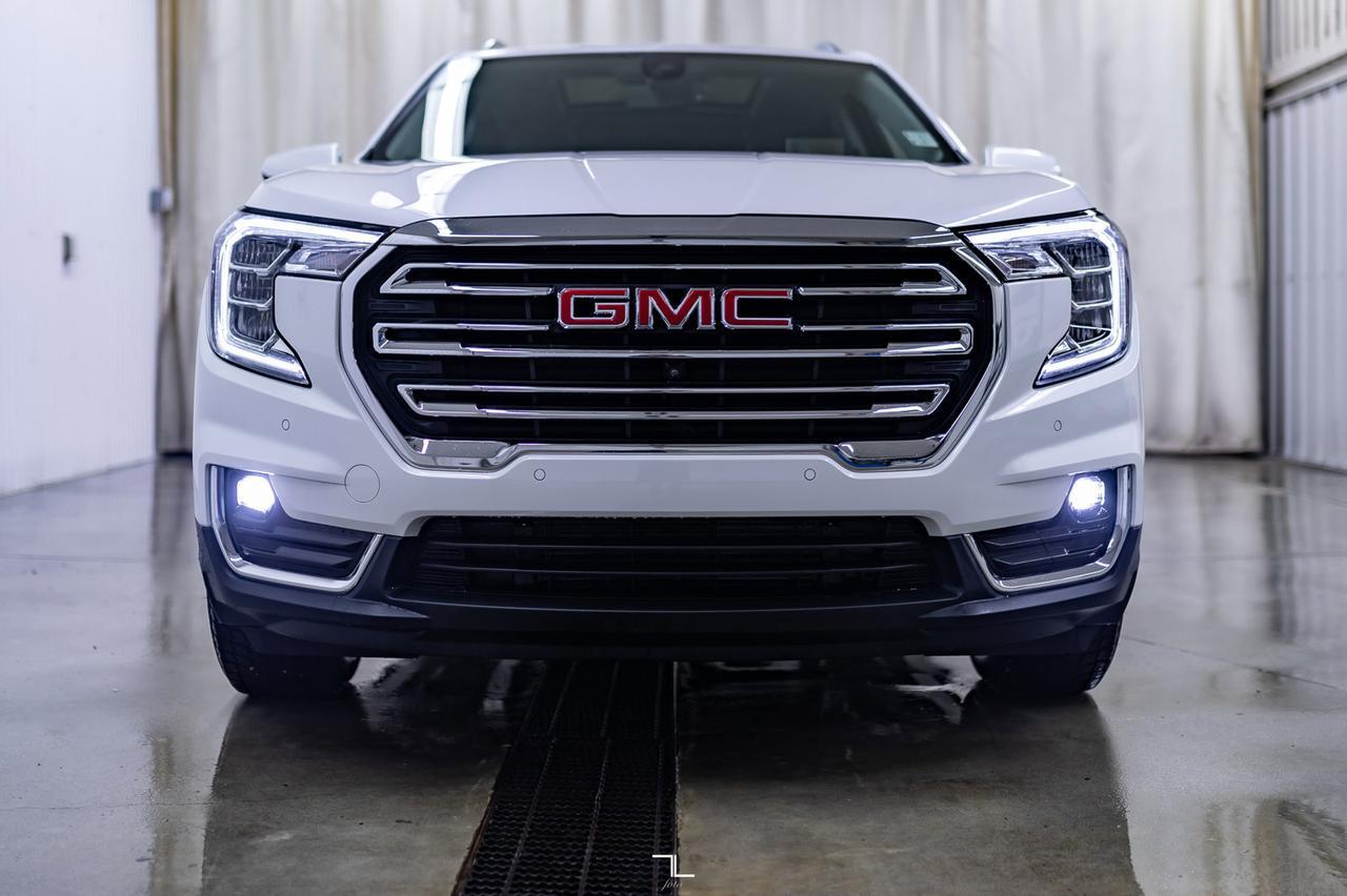 2022 GMC Terrain AWD SLT Leather Roof Nav BCam Red Deer AB