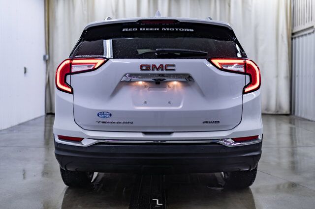 2022 GMC Terrain AWD SLT Leather Roof Nav BCam Red Deer AB