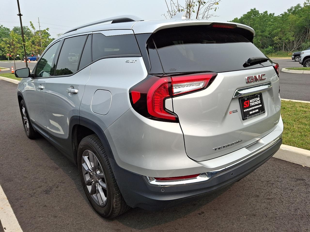 2022 GMC Terrain AWD SLT
