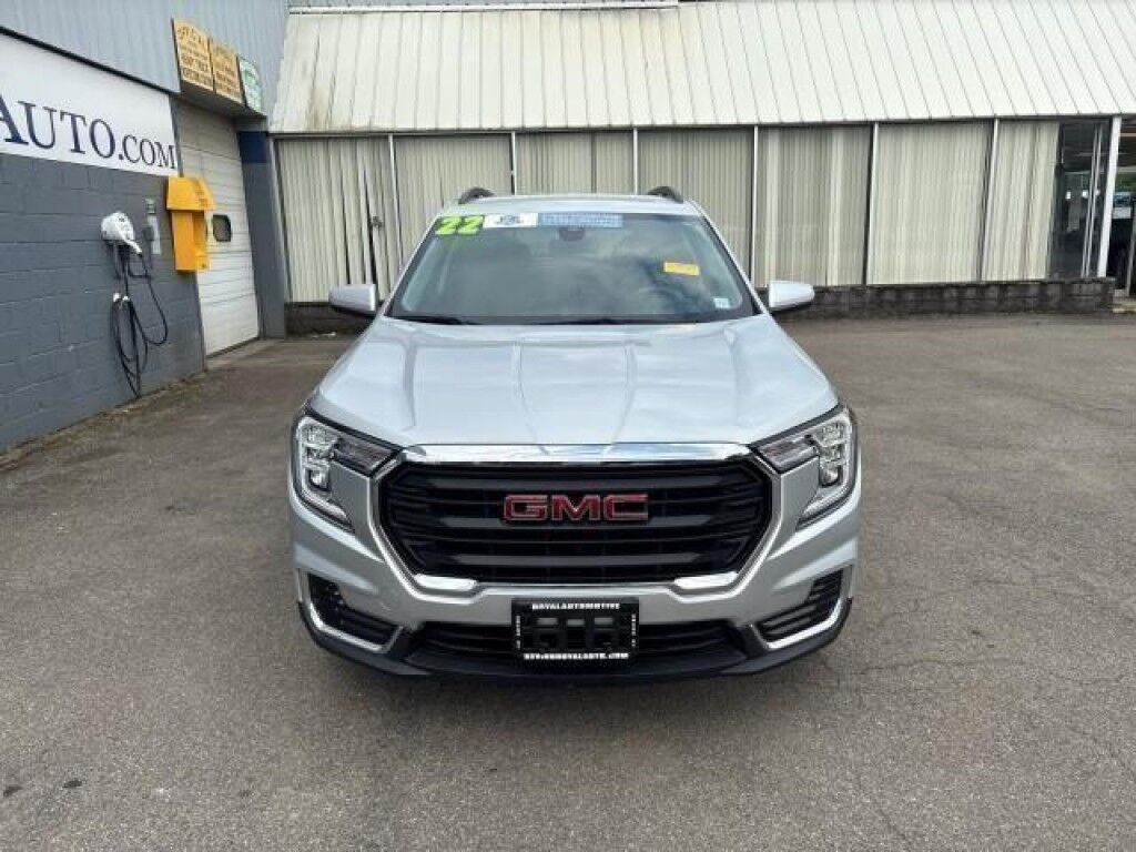 2022 GMC Terrain SLE Vestal NY