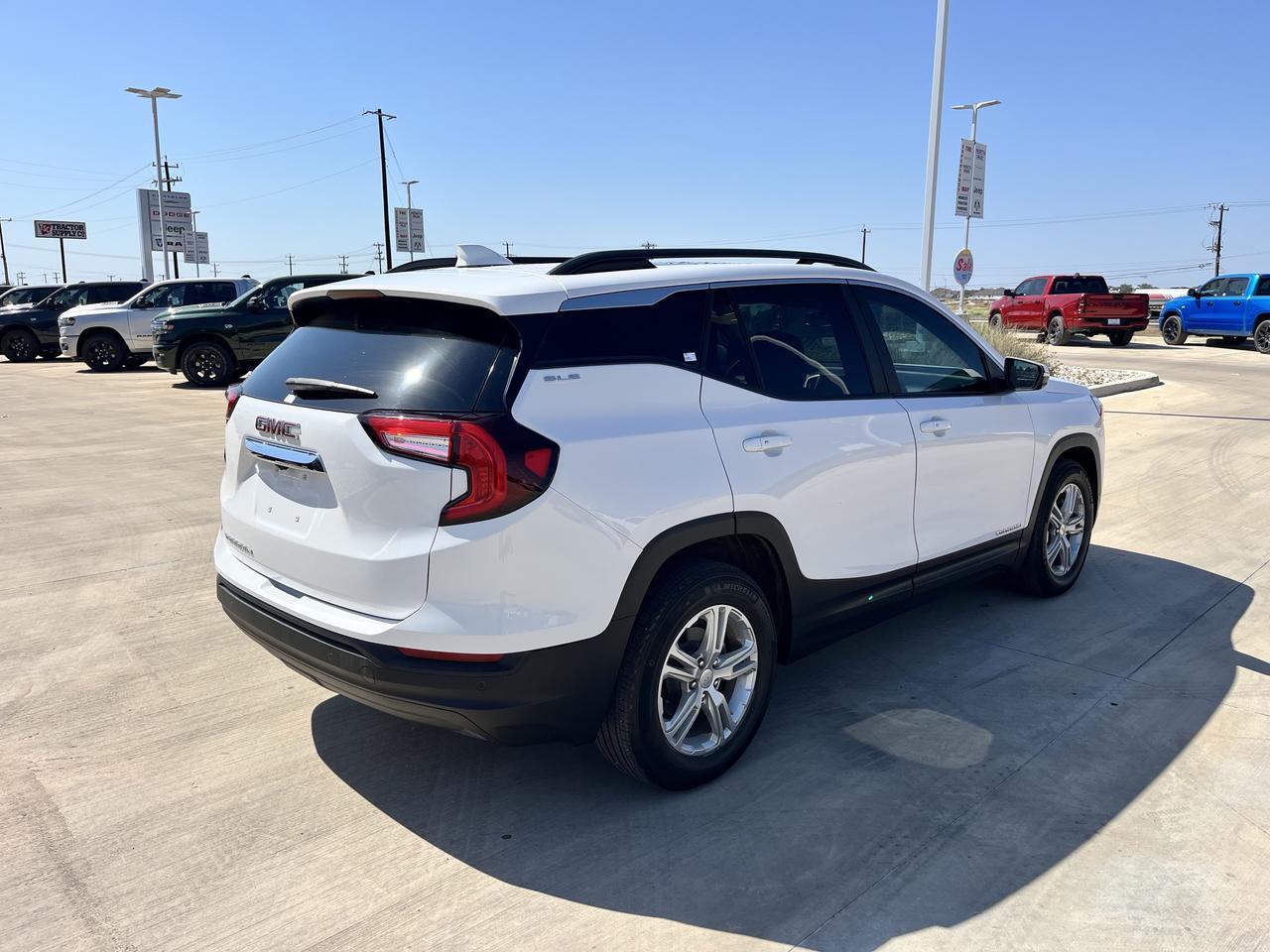 2022 GMC Terrain SLE
