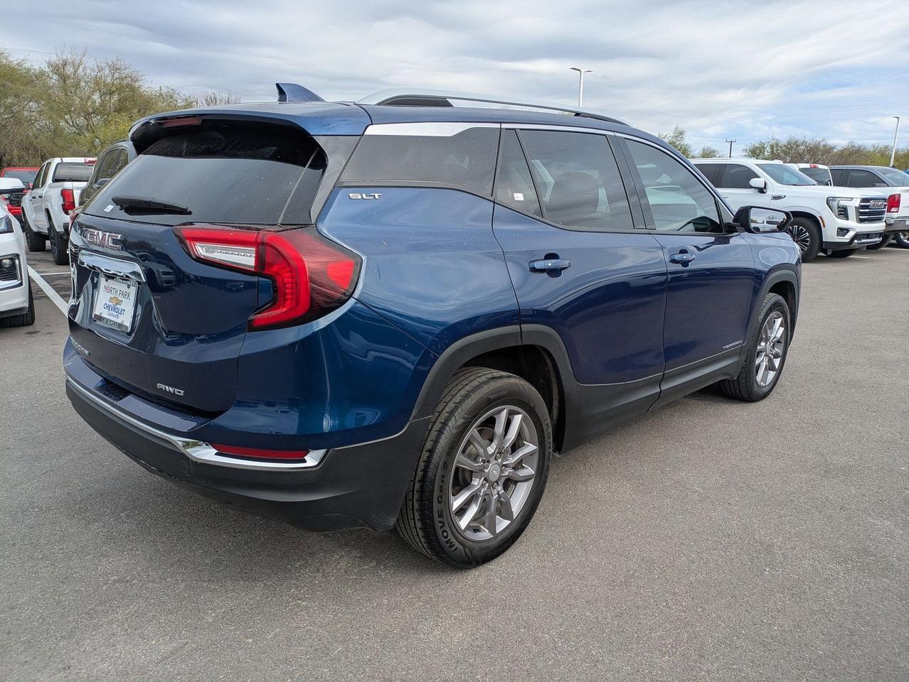 2022 GMC Terrain SLT