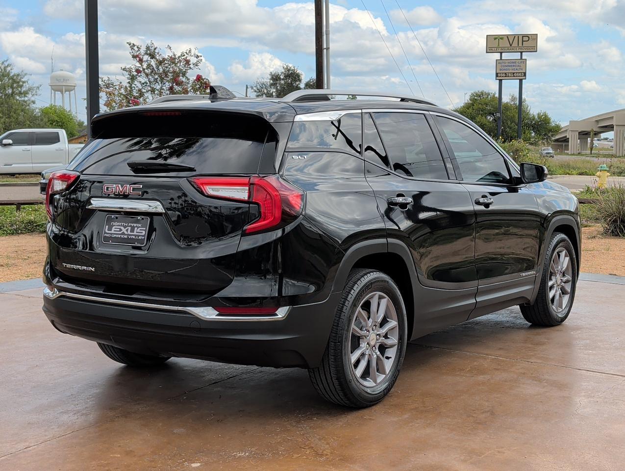 2022 GMC Terrain SLT