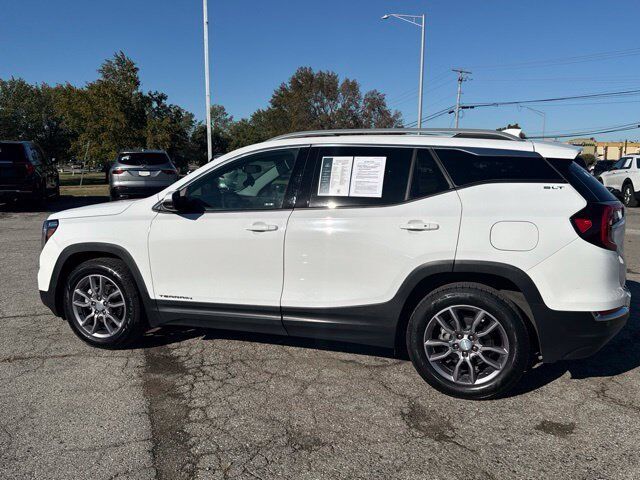 2022 GMC Terrain SLT