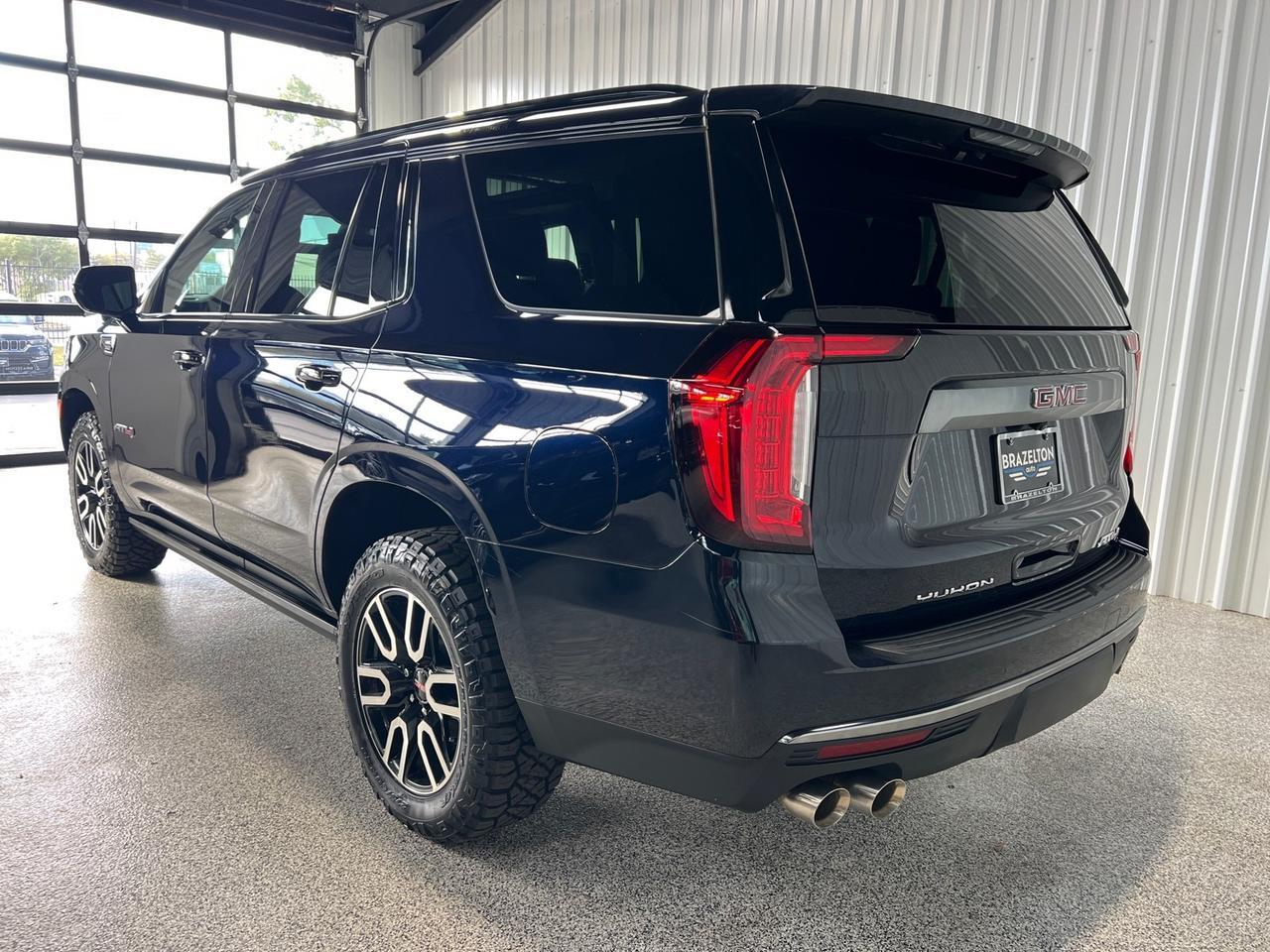 2022 GMC Yukon AT4, 6.2L, Power Boards, Pano Roof, Buckets