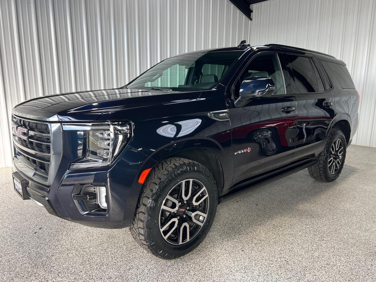 2022 GMC Yukon AT4, 6.2L, Power Boards, Pano Roof, Buckets