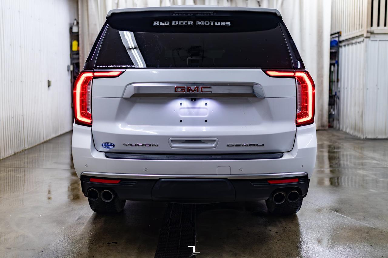 2022 GMC Yukon AWD Denali Leather Roof Nav BCam Red Deer AB