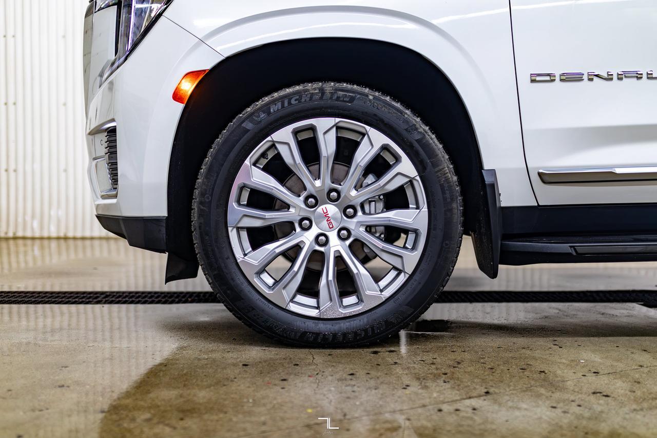 2022 GMC Yukon AWD Denali Leather Roof Nav BCam Red Deer AB