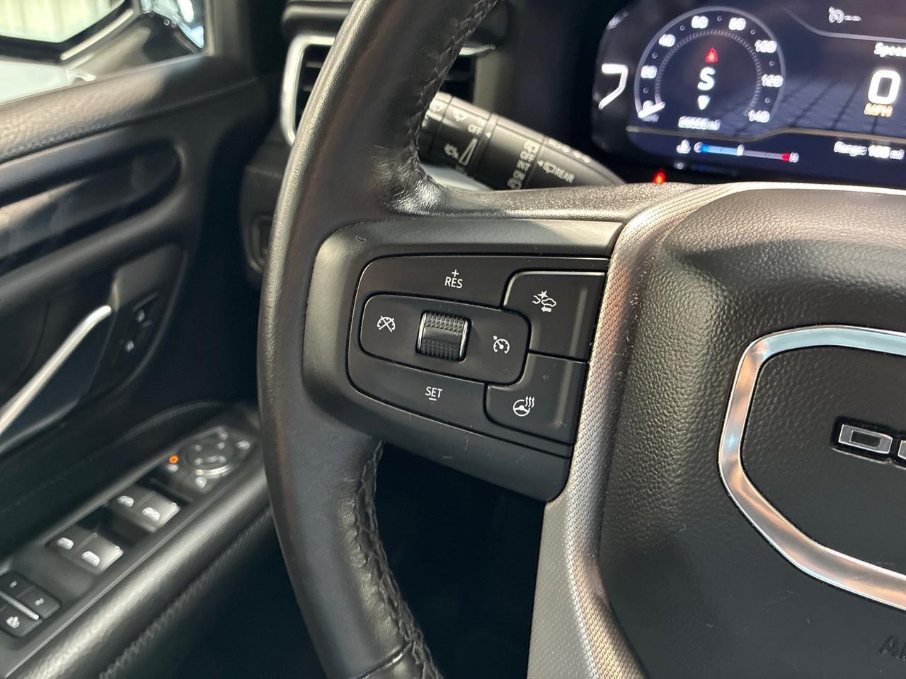 2022 GMC Yukon Denali, Pano Roof, 22in Wheels Houston TX