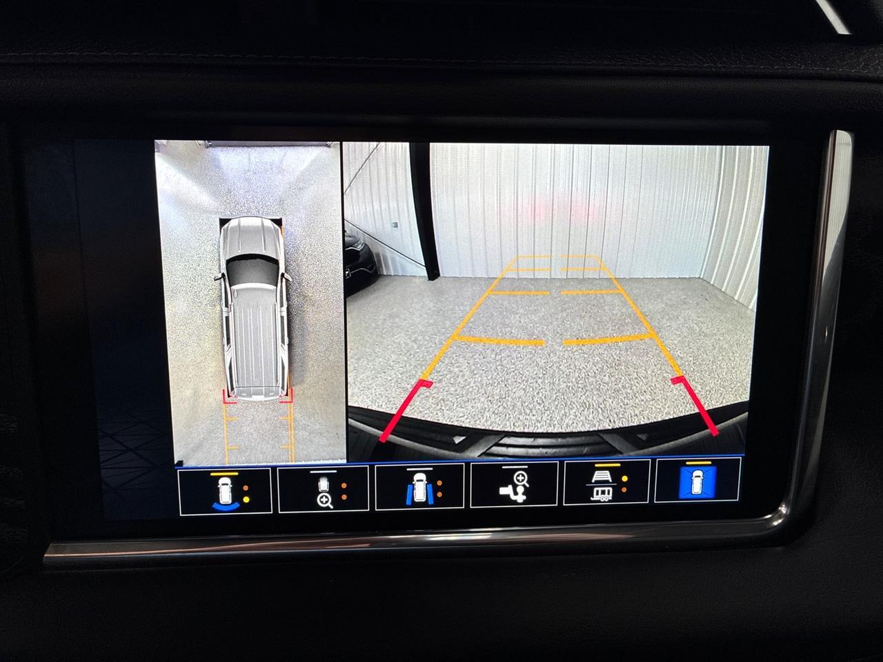 2022 GMC Yukon Denali, Pano Roof, 22in Wheels Houston TX