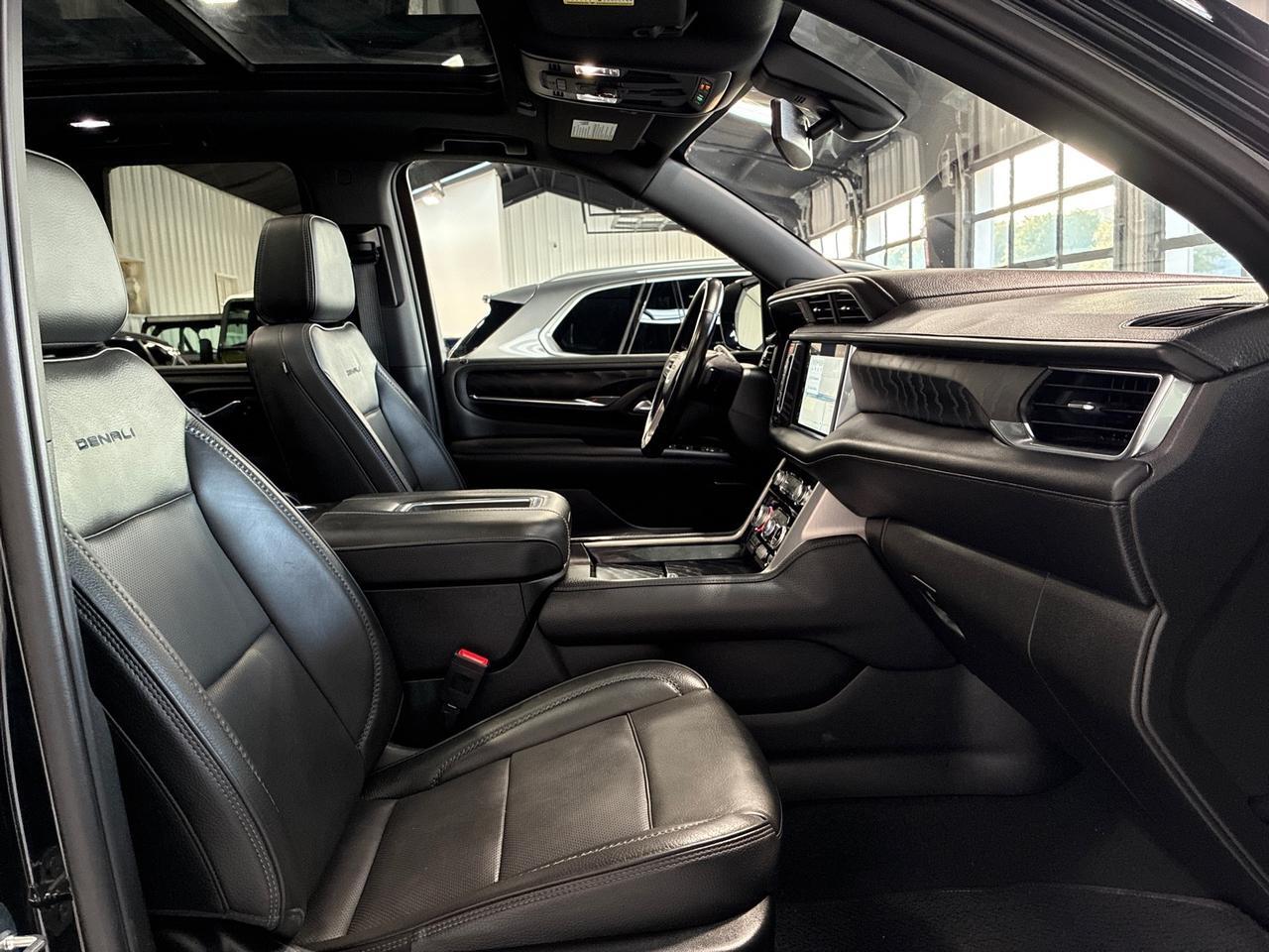 2022 GMC Yukon Denali, Pano Roof, 22in Wheels Houston TX