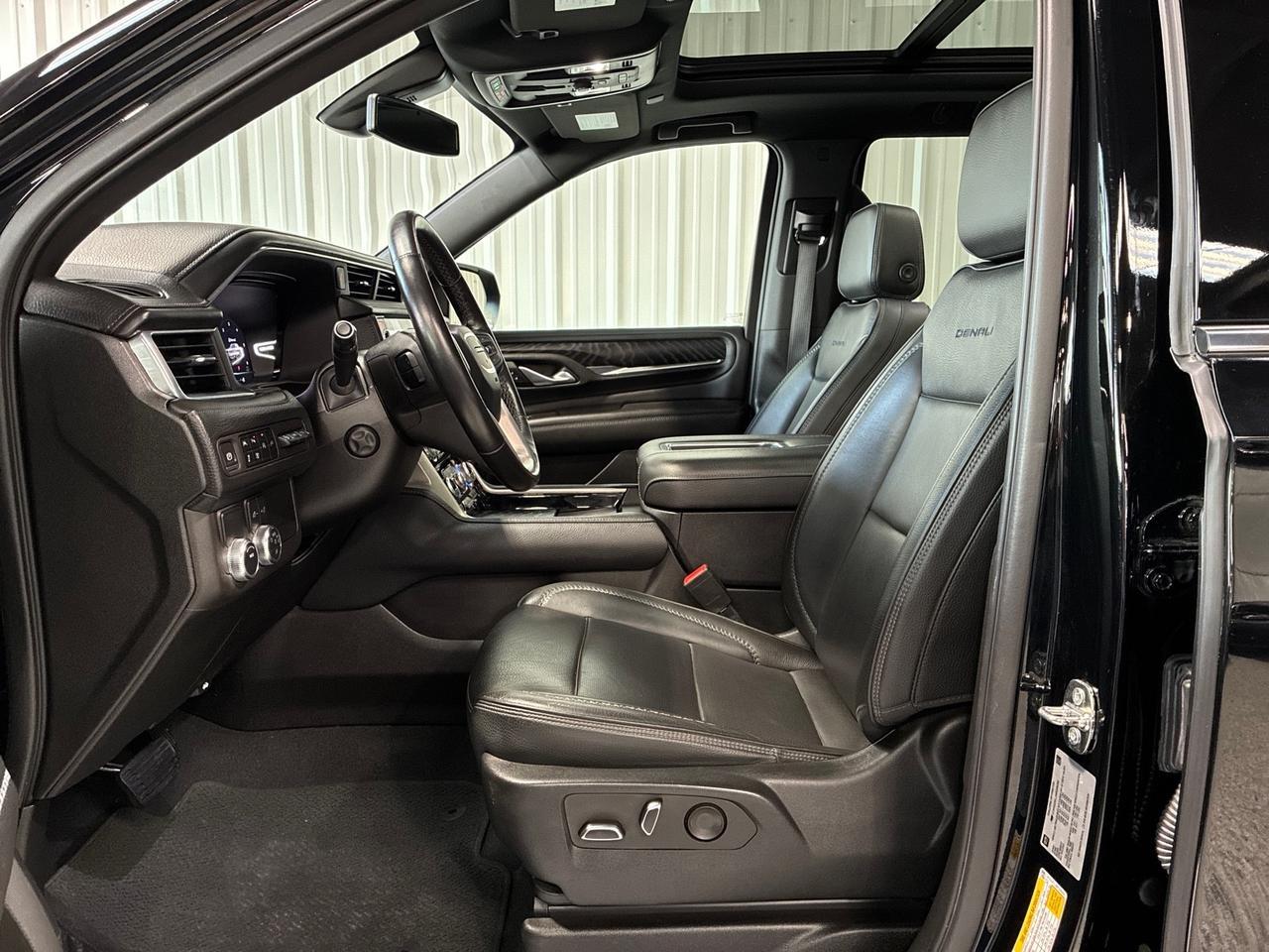 2022 GMC Yukon Denali, Pano Roof, 22in Wheels Houston TX