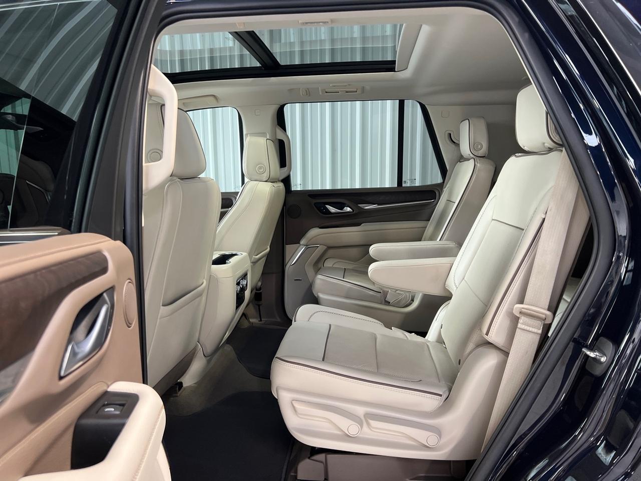 2022 GMC Yukon Denali, Premium Pkg (Power Board, Pano Roof, 22in Wheels, Adaptive Cruise), Max Tow Houston TX