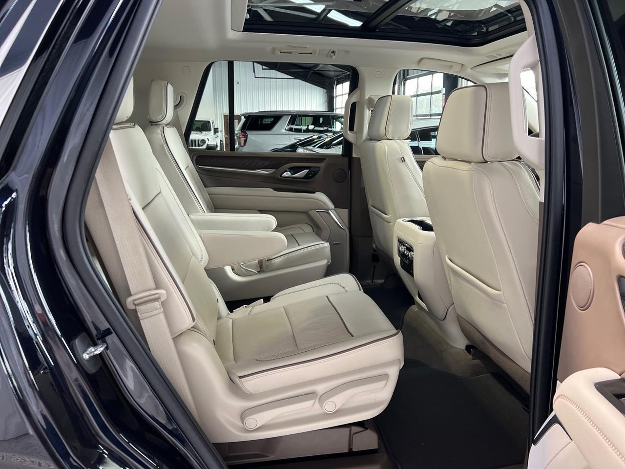 2022 GMC Yukon Denali, Premium Pkg (Power Board, Pano Roof, 22in Wheels, Adaptive Cruise), Max Tow Houston TX