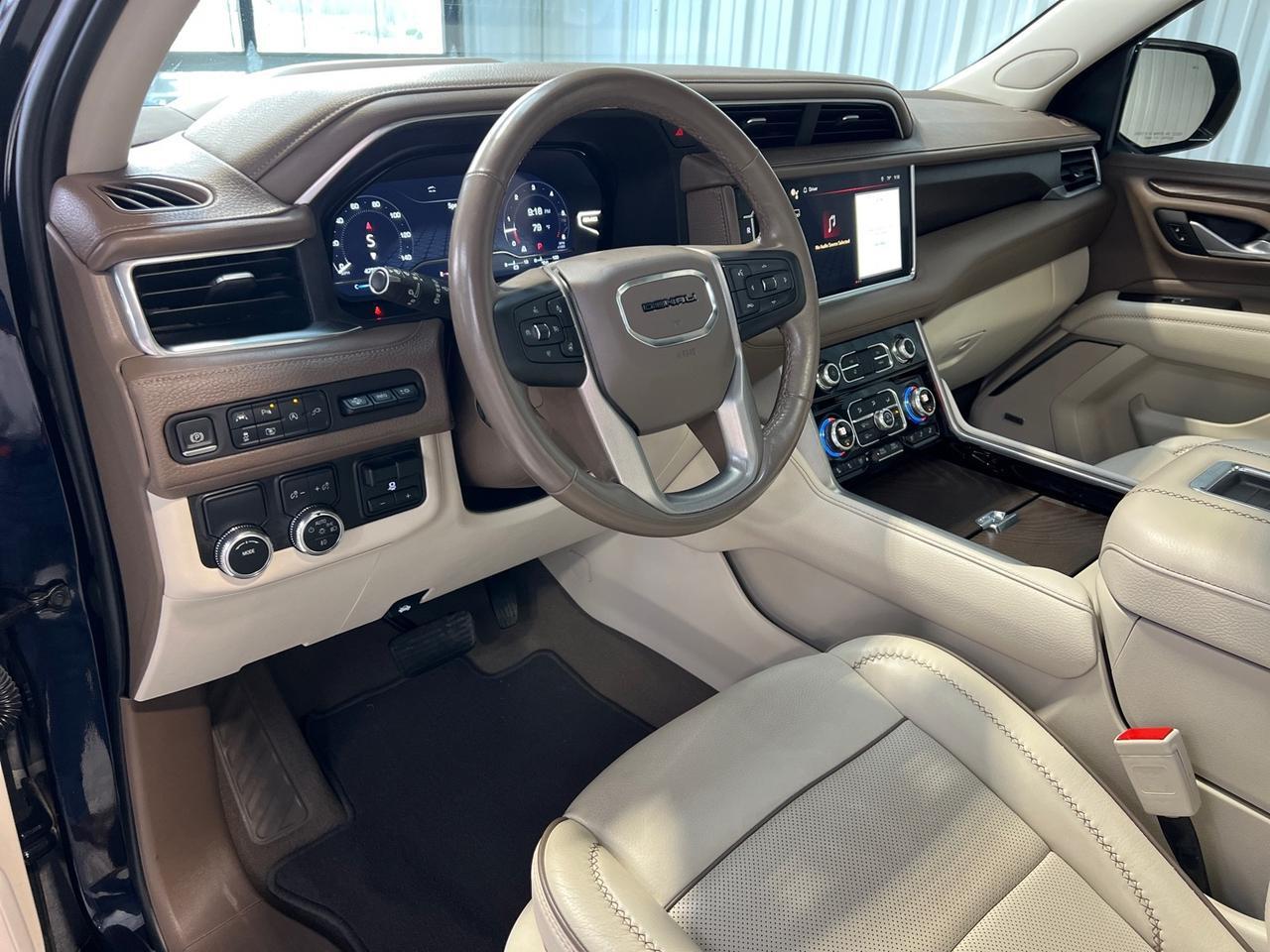 2022 GMC Yukon Denali, Premium Pkg (Power Board, Pano Roof, 22in Wheels, Adaptive Cruise), Max Tow Houston TX