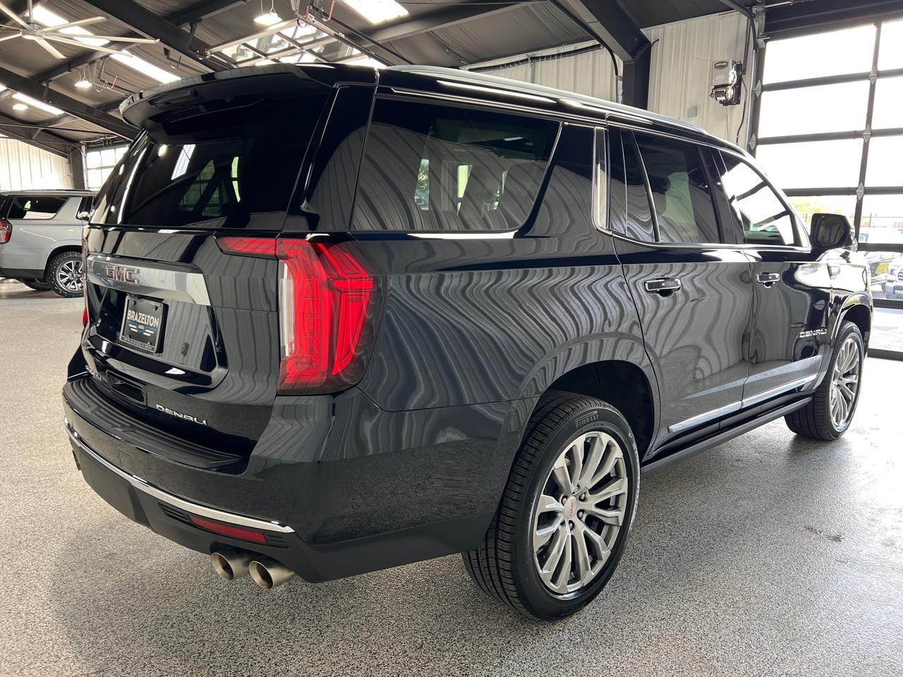 2022 GMC Yukon Denali, Premium Pkg (Power Board, Pano Roof, 22in Wheels, Adaptive Cruise), Max Tow